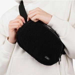 NWT Lole Adjustable Bag